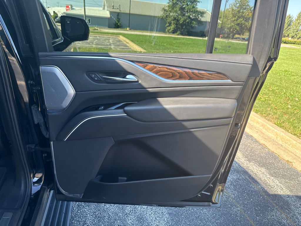 2022 Cadillac Escalade Image 19