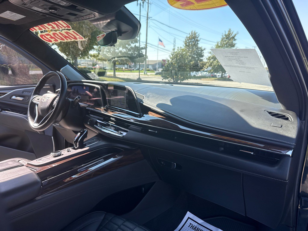 2022 Cadillac Escalade Image 21