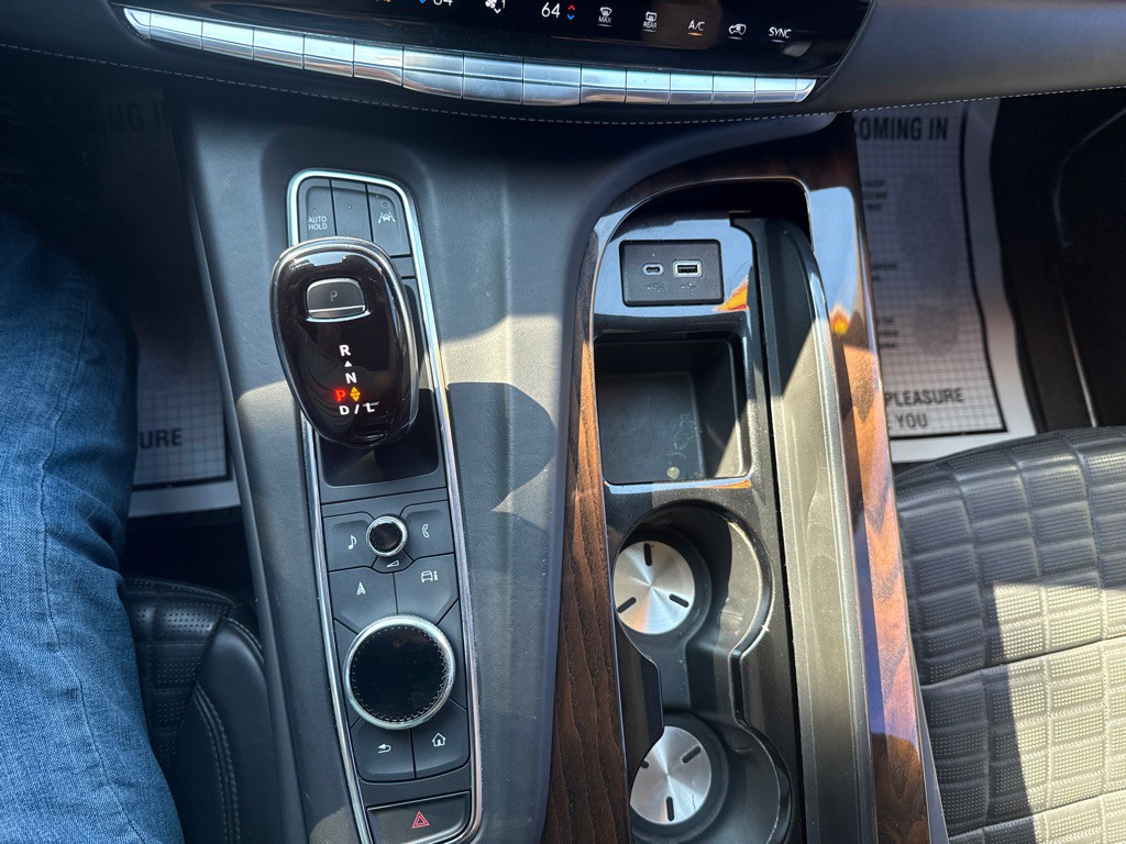 2022 Cadillac Escalade Image 36