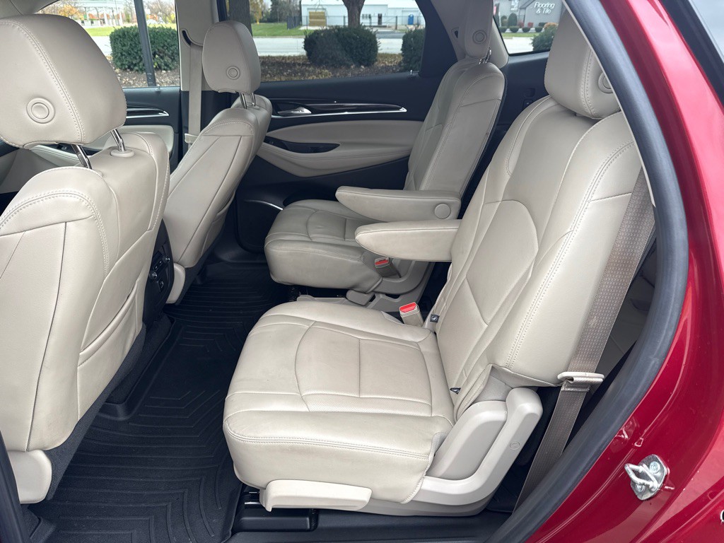 2018 Buick Enclave Image 9