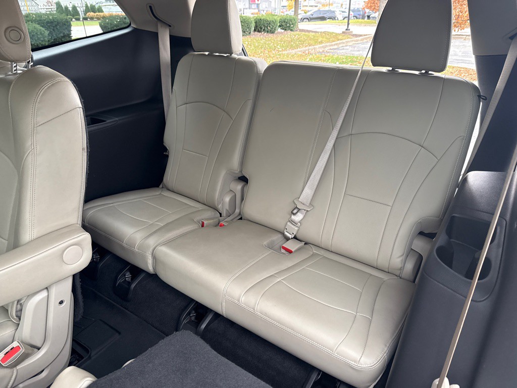 2018 Buick Enclave Image 10