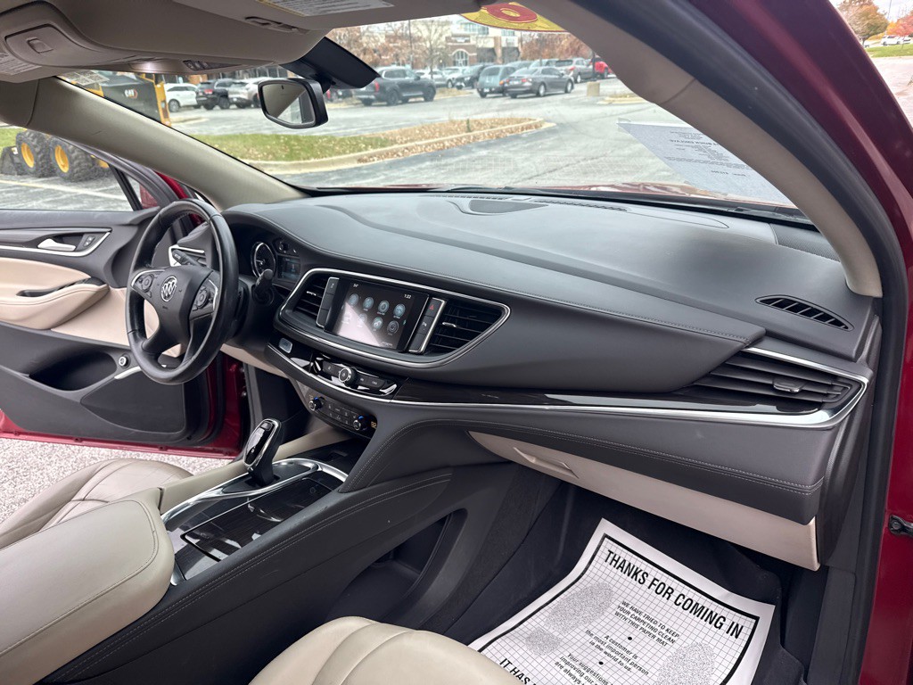 2018 Buick Enclave Image 18