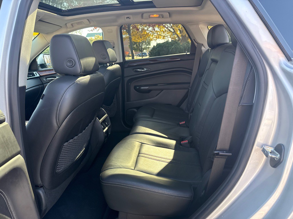 2016 Cadillac SRX Image 9