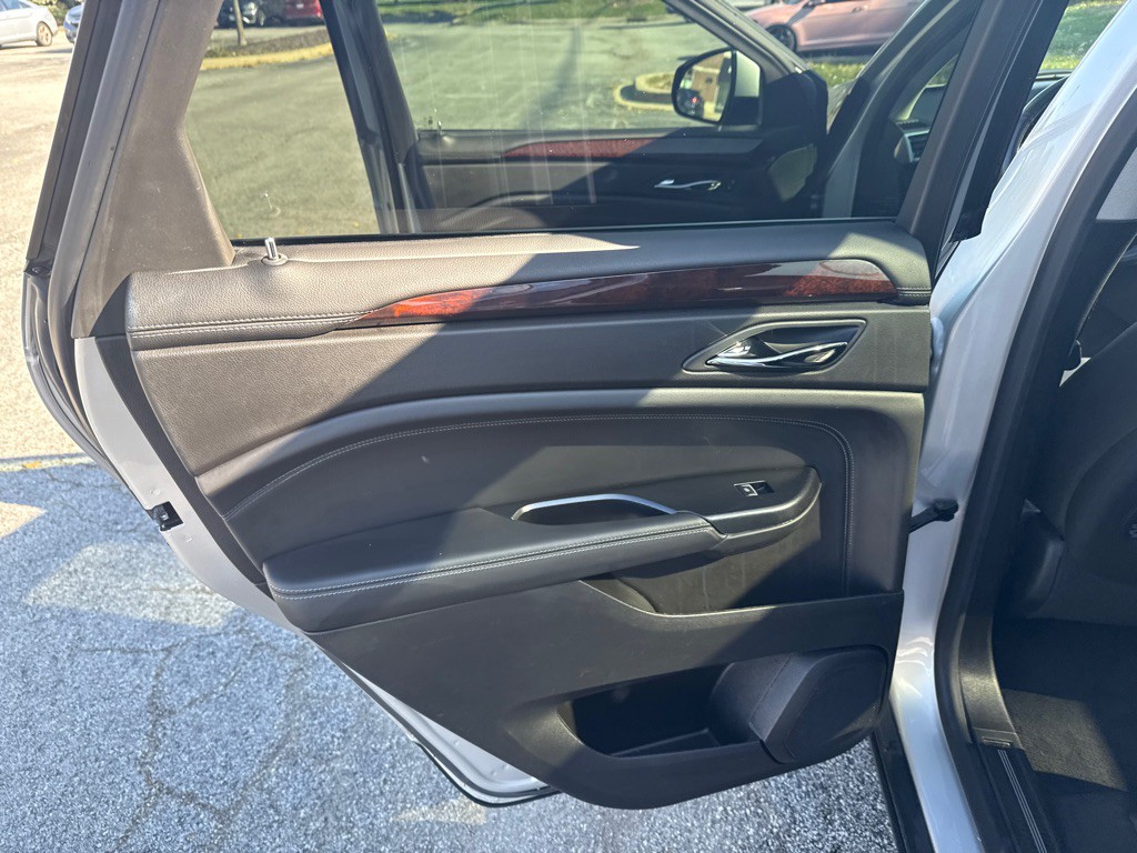 2016 Cadillac SRX Image 10