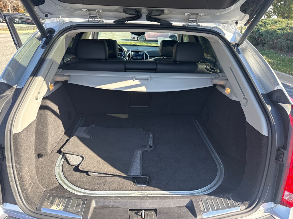 2016 Cadillac SRX Image 11