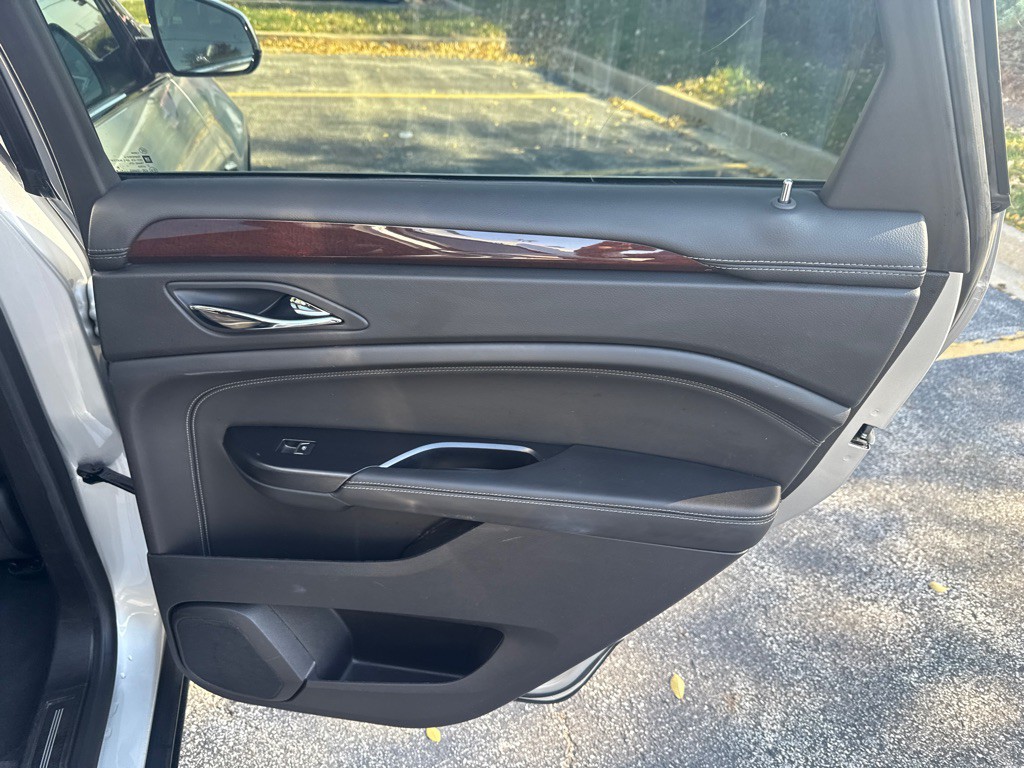 2016 Cadillac SRX Image 13