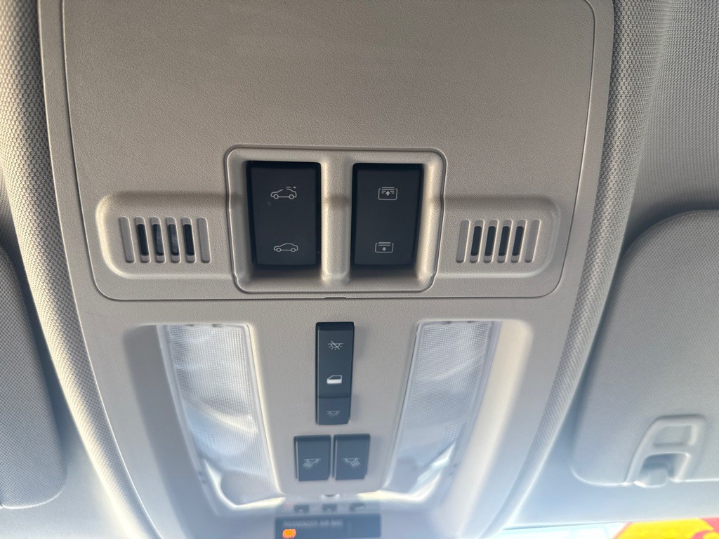 2016 Cadillac SRX Image 34