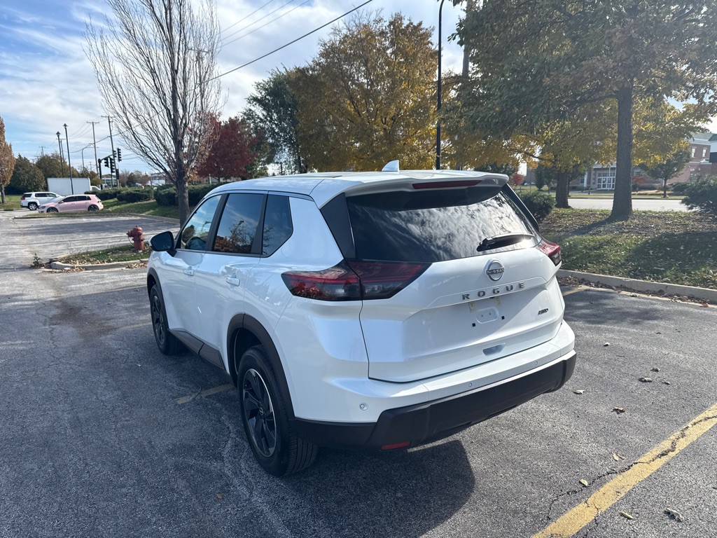 2025 Nissan Rogue Image 4