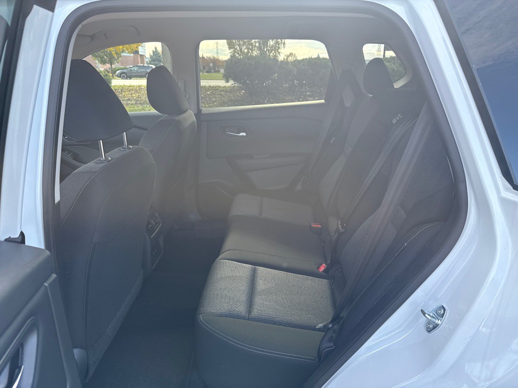 2025 Nissan Rogue Image 9