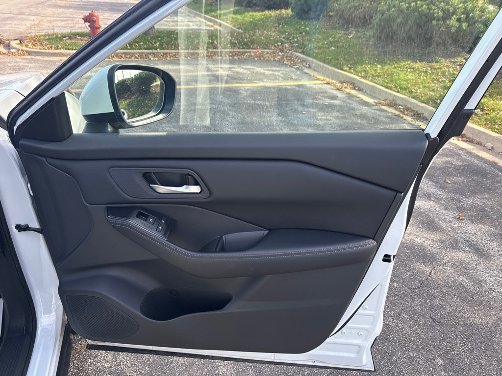 2025 Nissan Rogue Image 18