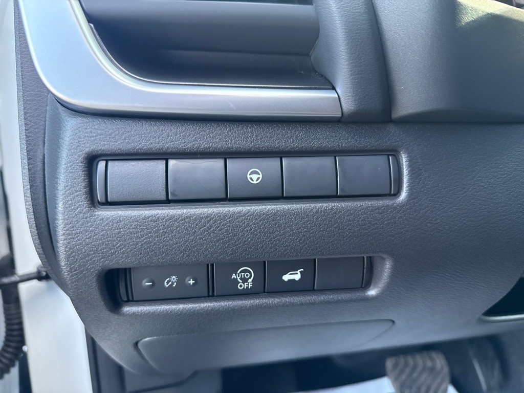 2025 Nissan Rogue Image 26