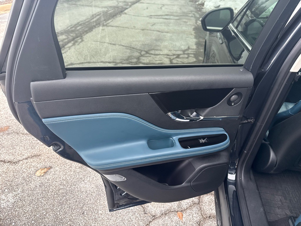 2021 Lincoln Corsair Image 11