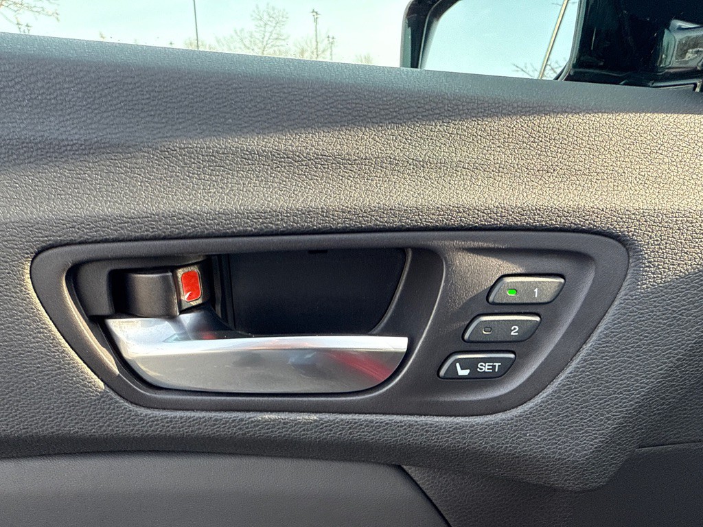 2017 Acura TL Image 9