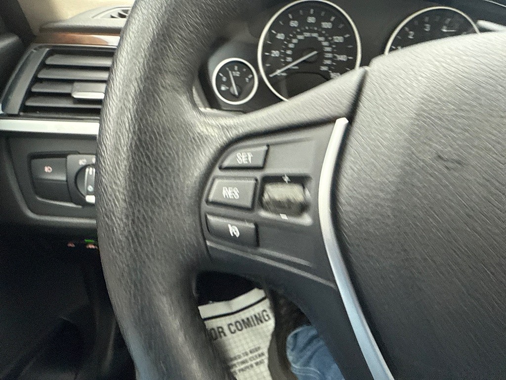 2015 BMW 3 Series Image 29