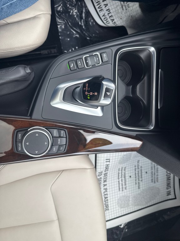 2015 BMW 3 Series Image 33