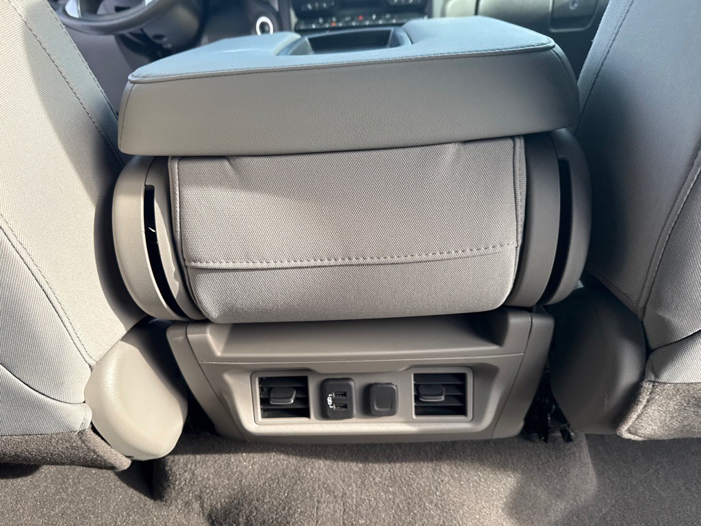 2020 Chevrolet Silverado 1500 Image 13
