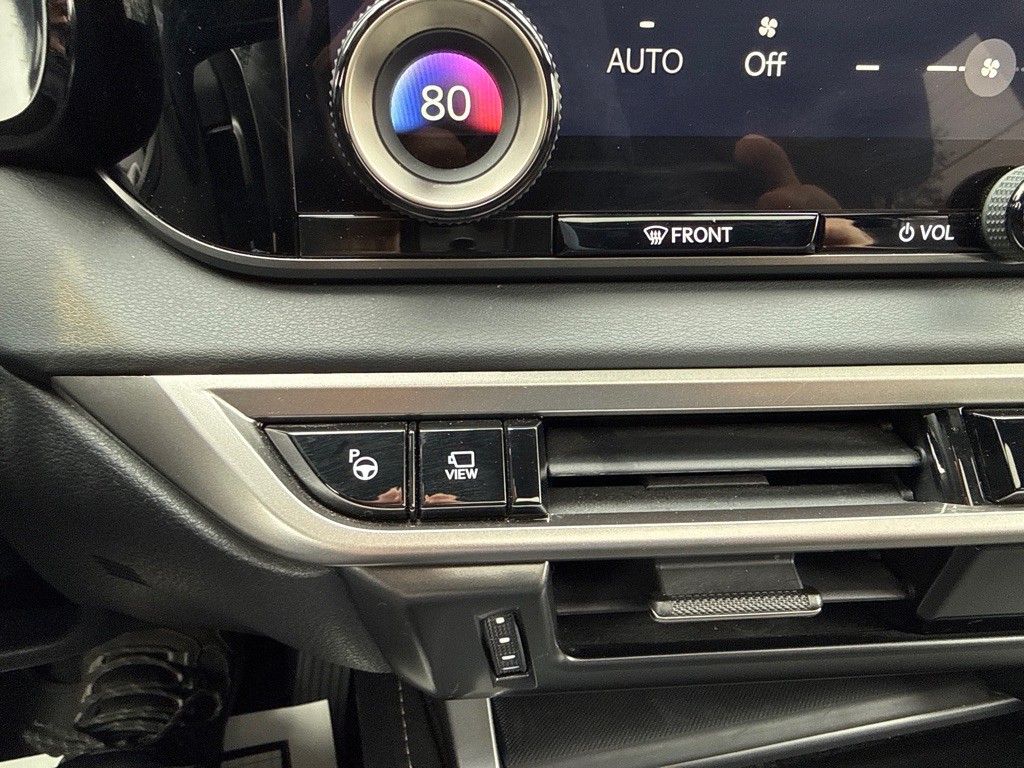 2024 Lexus RX Image 32