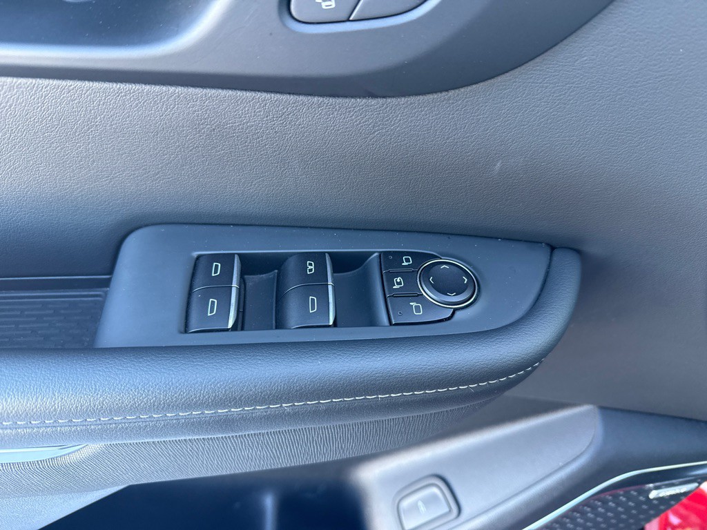 2025 Buick Enclave Image 8