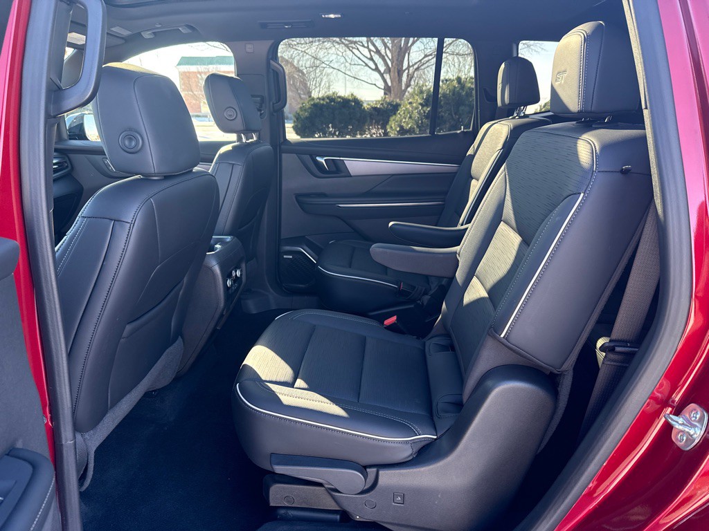 2025 Buick Enclave Image 10