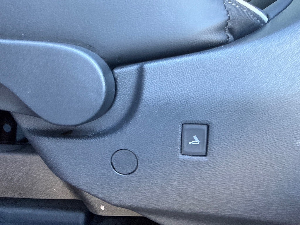 2025 Buick Enclave Image 12