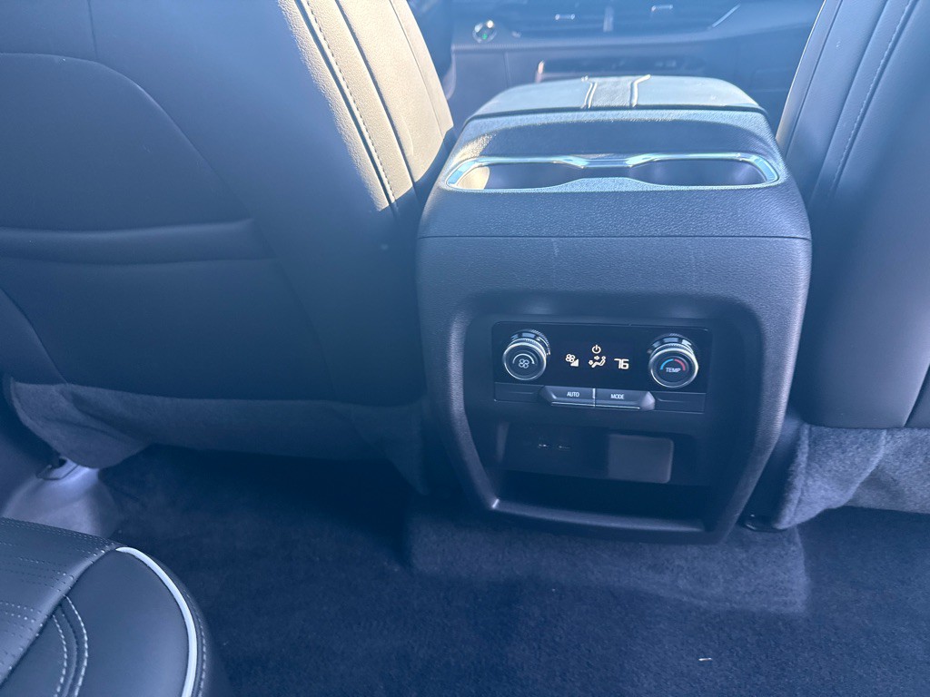 2025 Buick Enclave Image 17