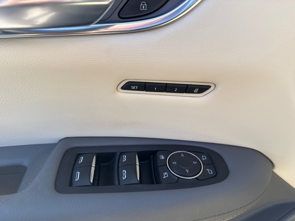 2020 Cadillac XT5 Image 8