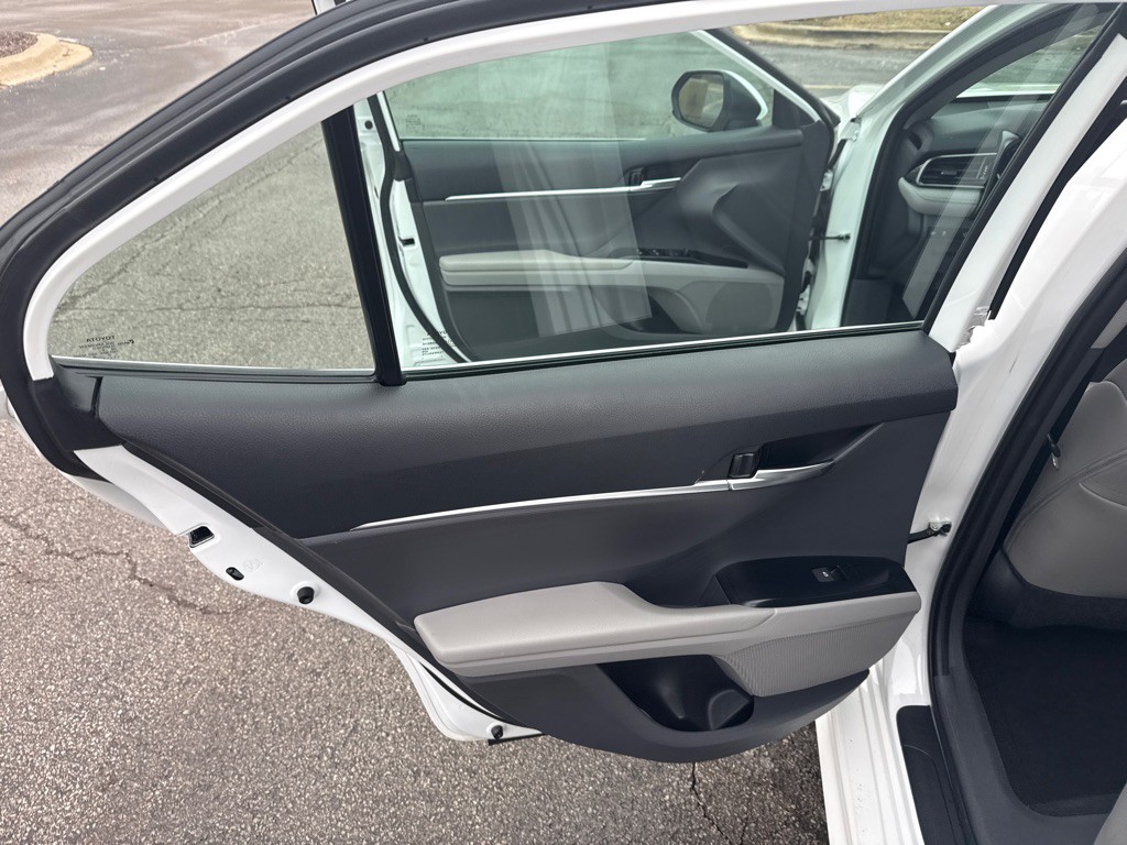 2020 Toyota Camry Image 10