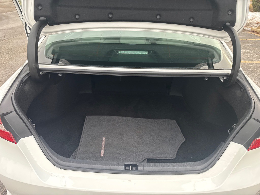 2020 Toyota Camry Image 11