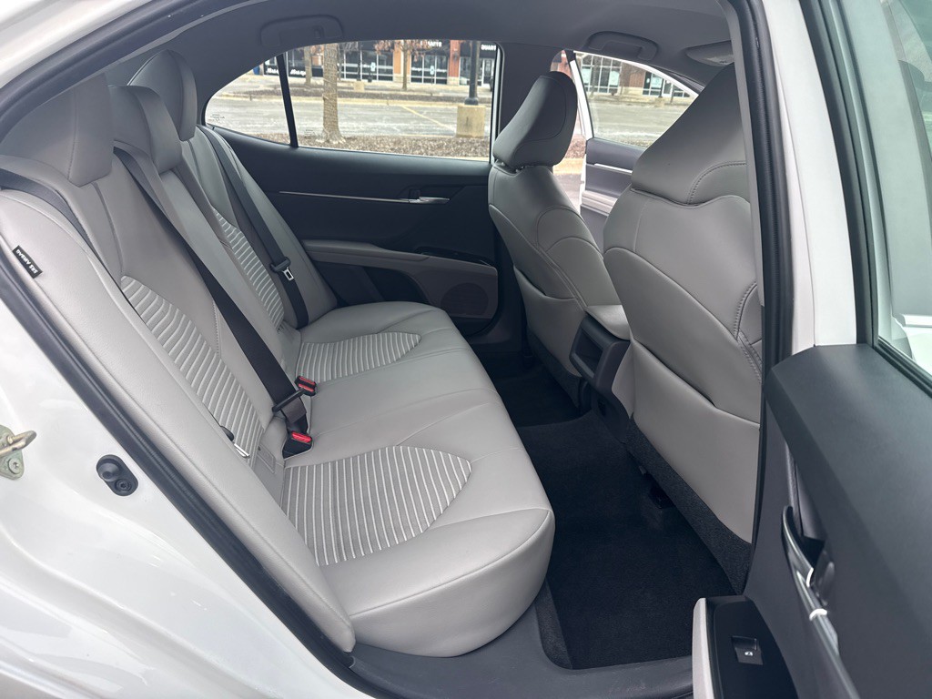 2020 Toyota Camry Image 12