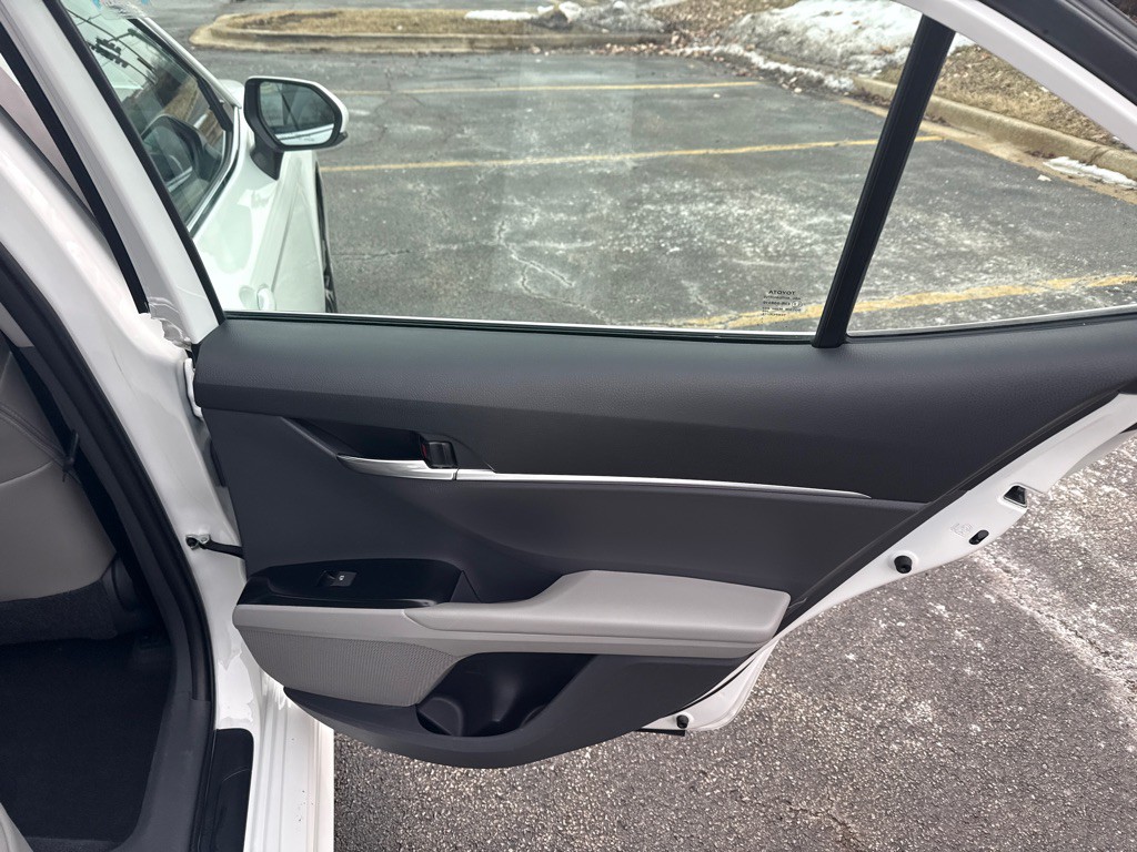 2020 Toyota Camry Image 13