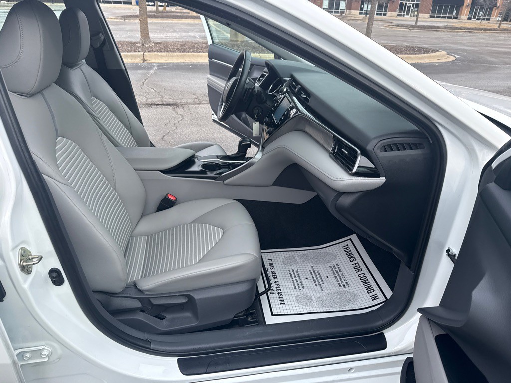 2020 Toyota Camry Image 14