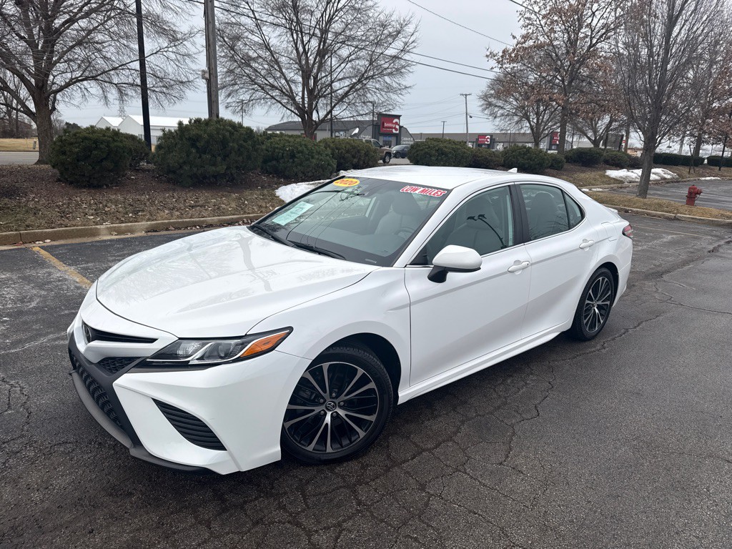 2020 Toyota Camry Image 17