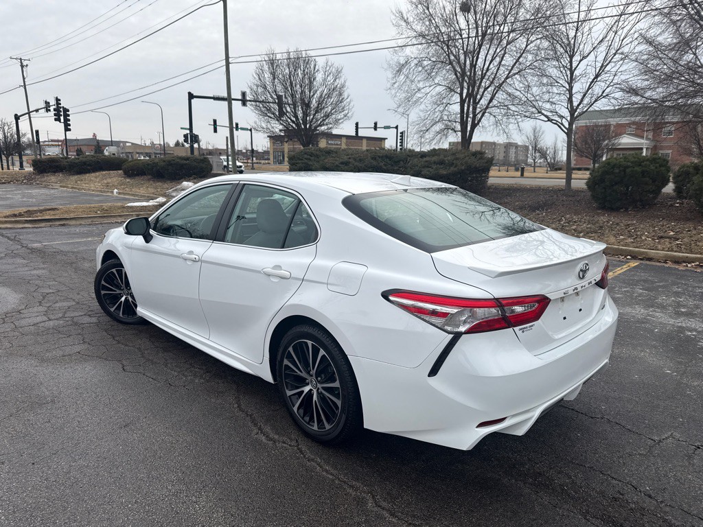 2020 Toyota Camry Image 20