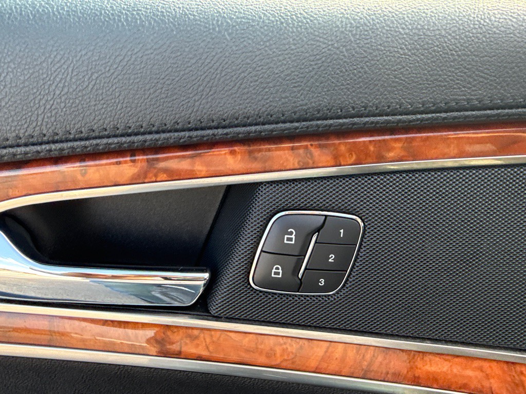 2020 Lincoln Nautilus Image 9