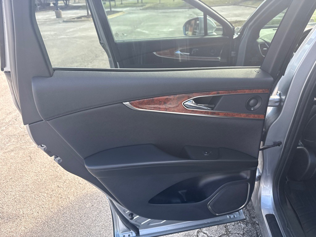 2020 Lincoln Nautilus Image 11