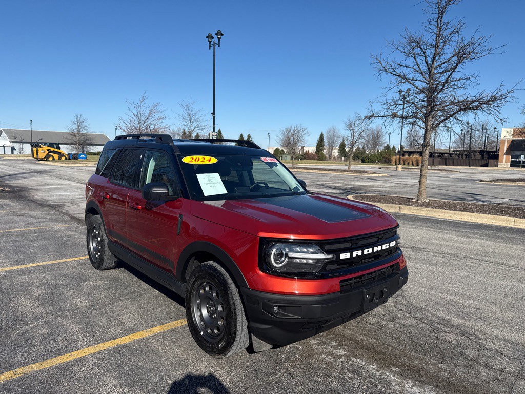 2024 Ford Bronco Image 2