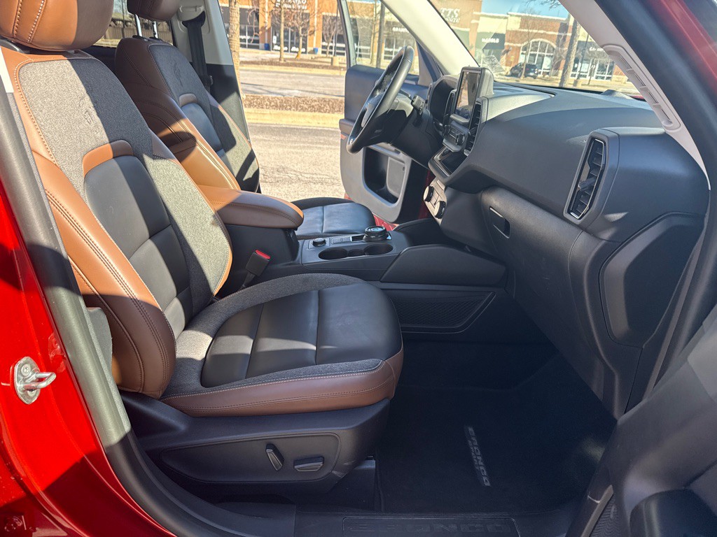 2024 Ford Bronco Image 16