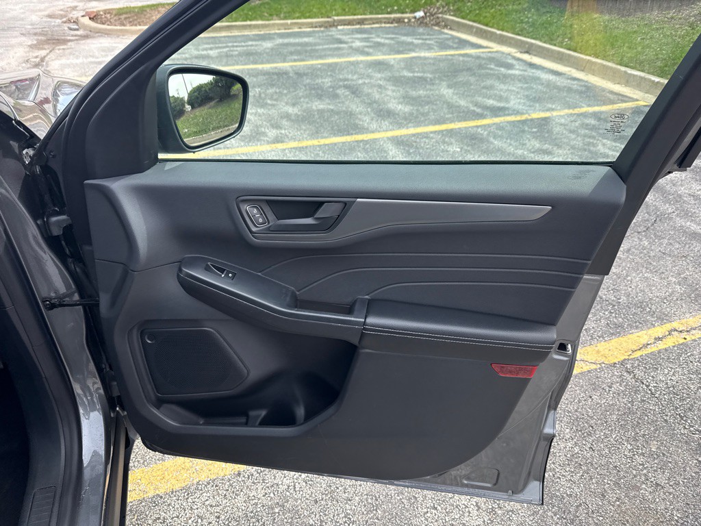 2024 Ford Escape Image 17