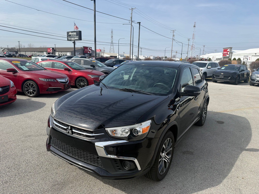 2018 Mitsubishi Outlander Image 1