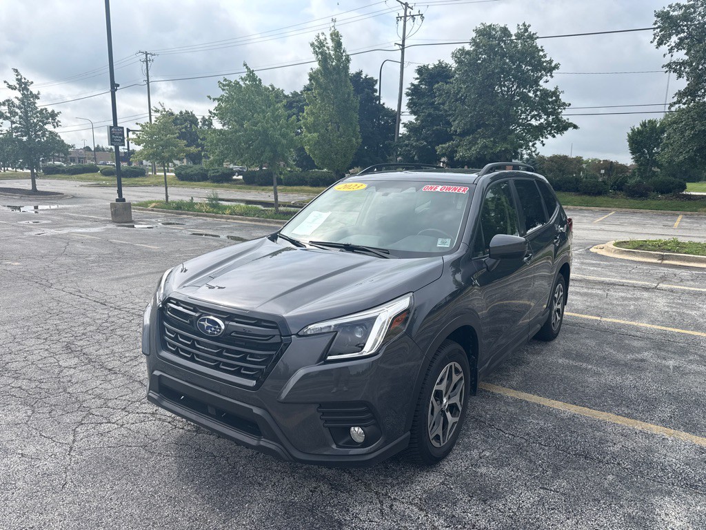 2023 Subaru Forester Image 1