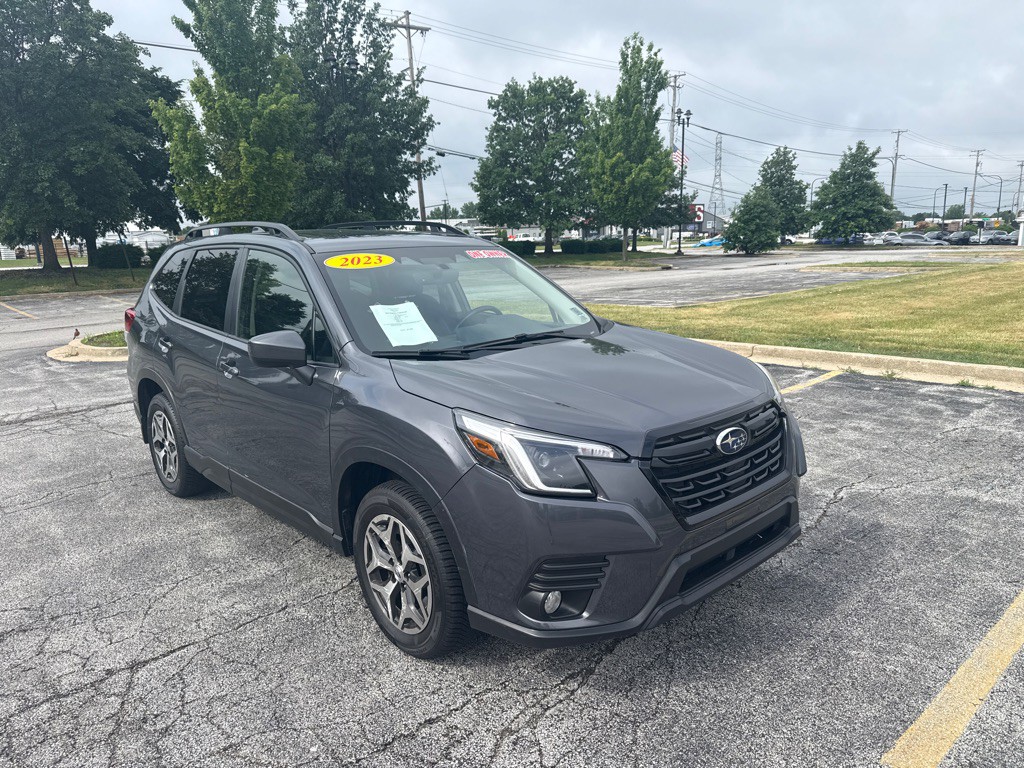 2023 Subaru Forester Image 2