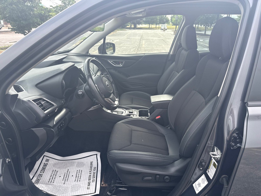 2023 Subaru Forester Image 5