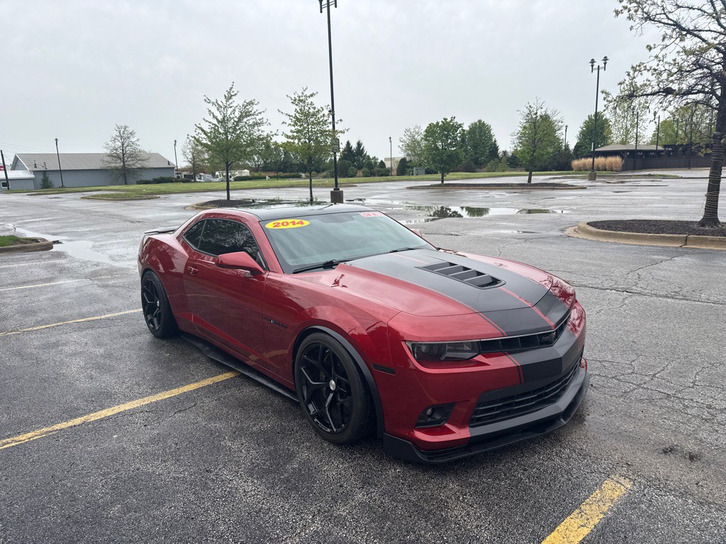 2014 Chevrolet Camaro Image 2