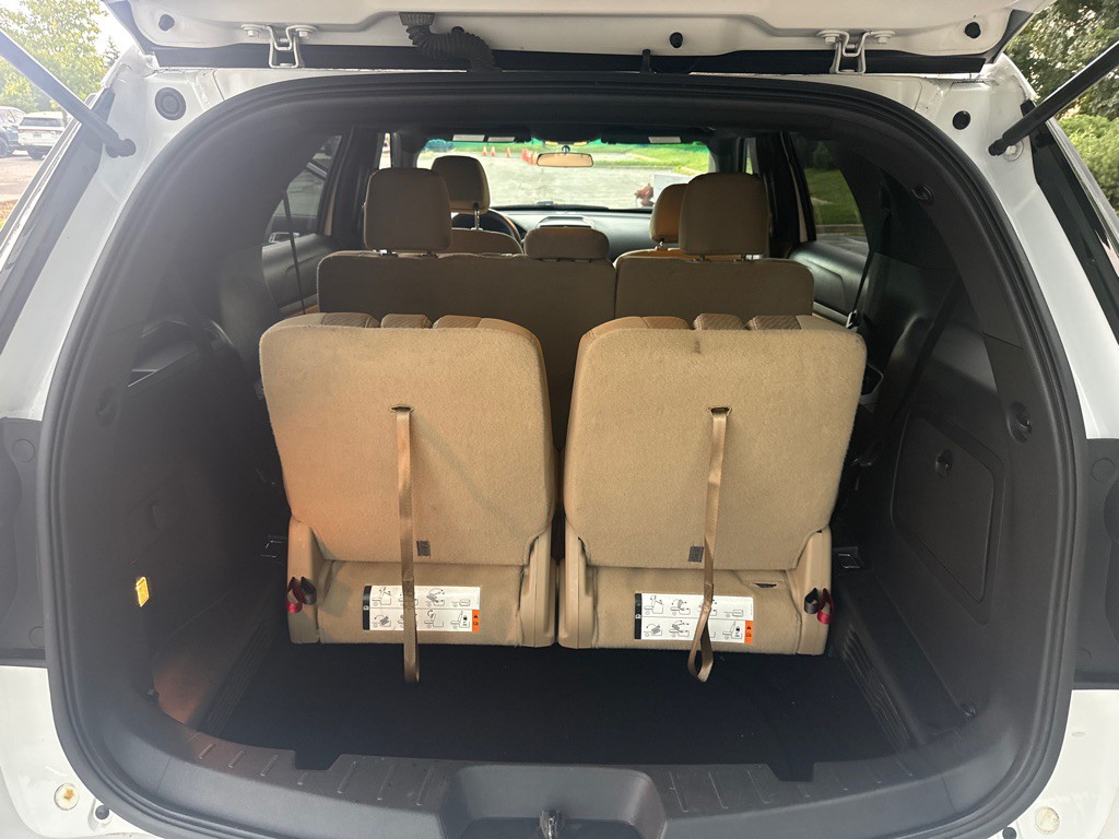2017 Ford Explorer Image 11
