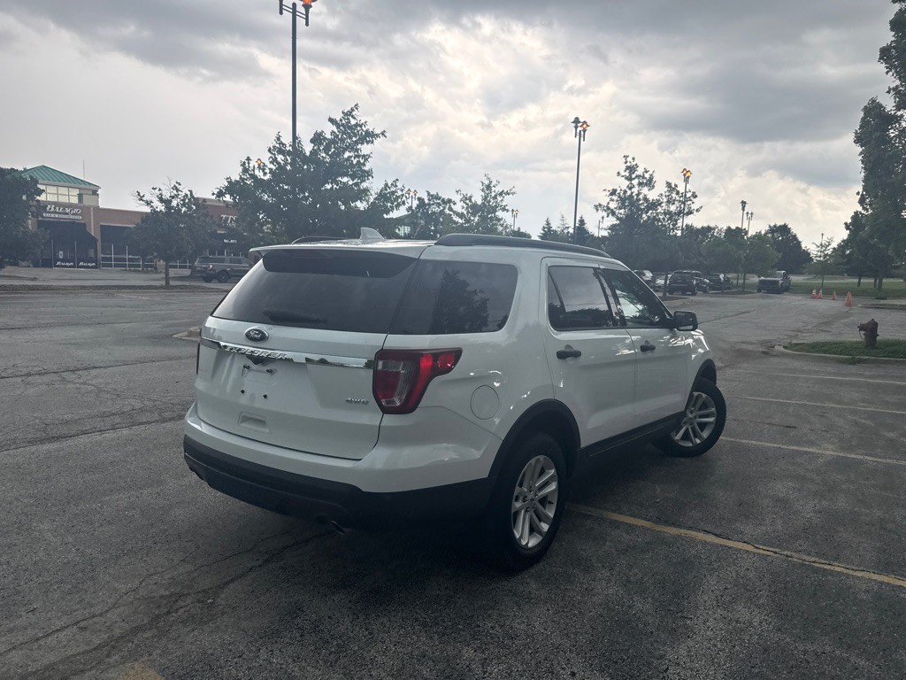 2017 Ford Explorer Image 18