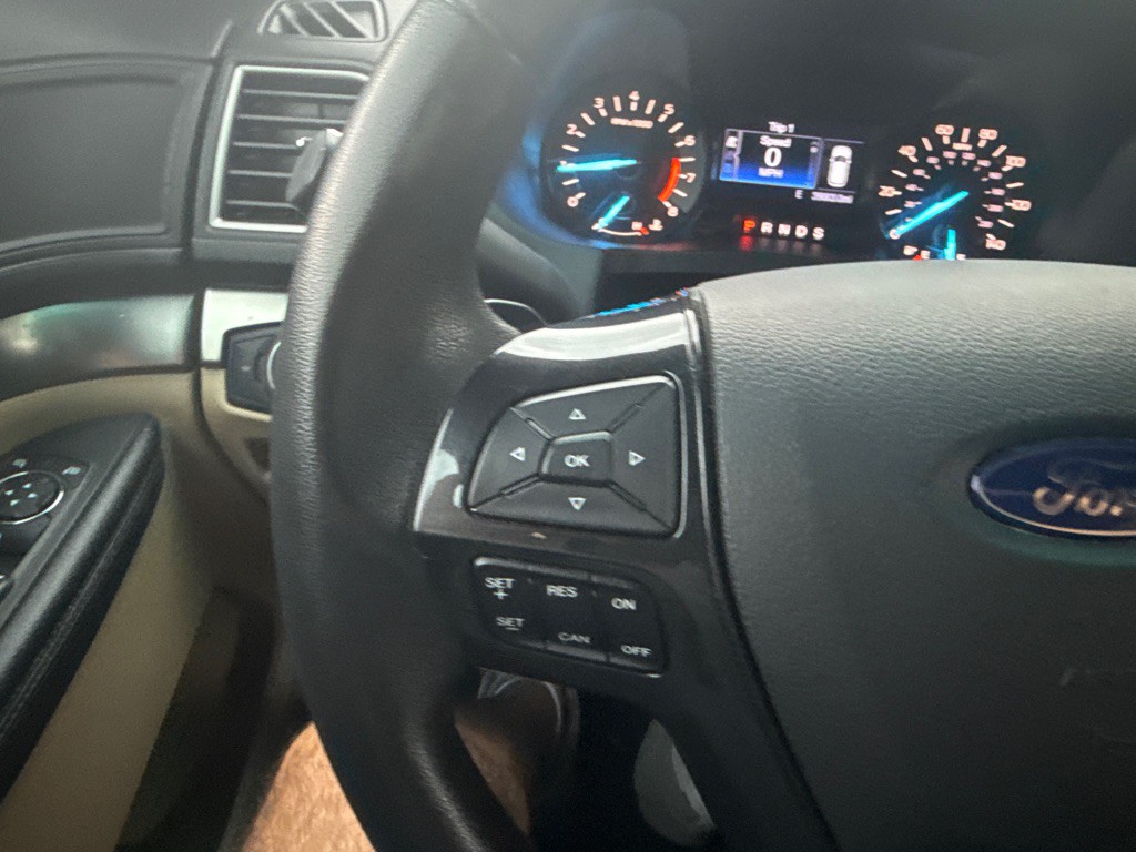 2017 Ford Explorer Image 23