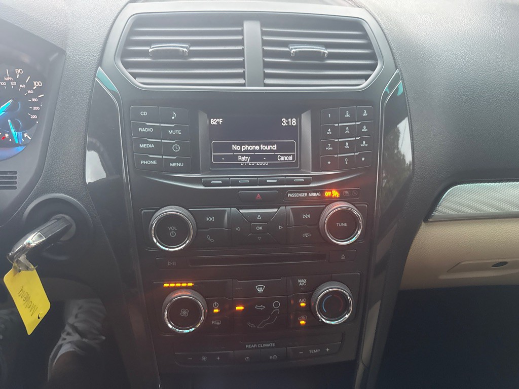 2017 Ford Explorer Image 24