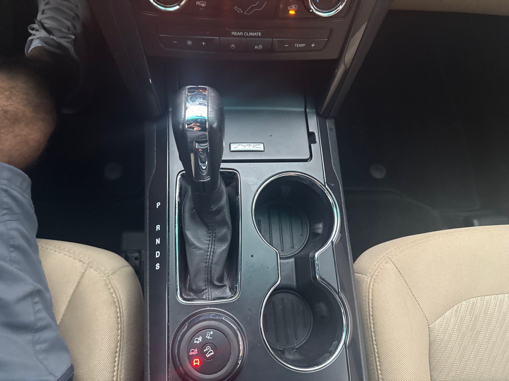 2017 Ford Explorer Image 25