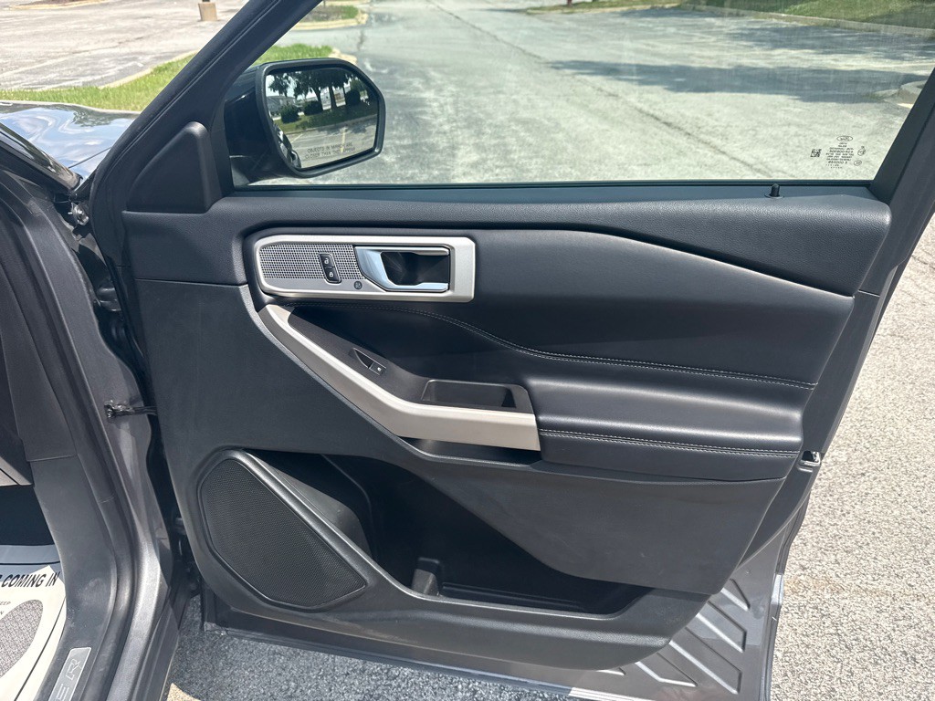 2023 Ford Explorer Image 19