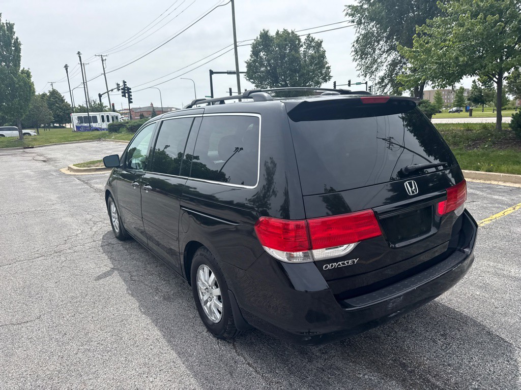 2010 Honda Odyssey Image 4